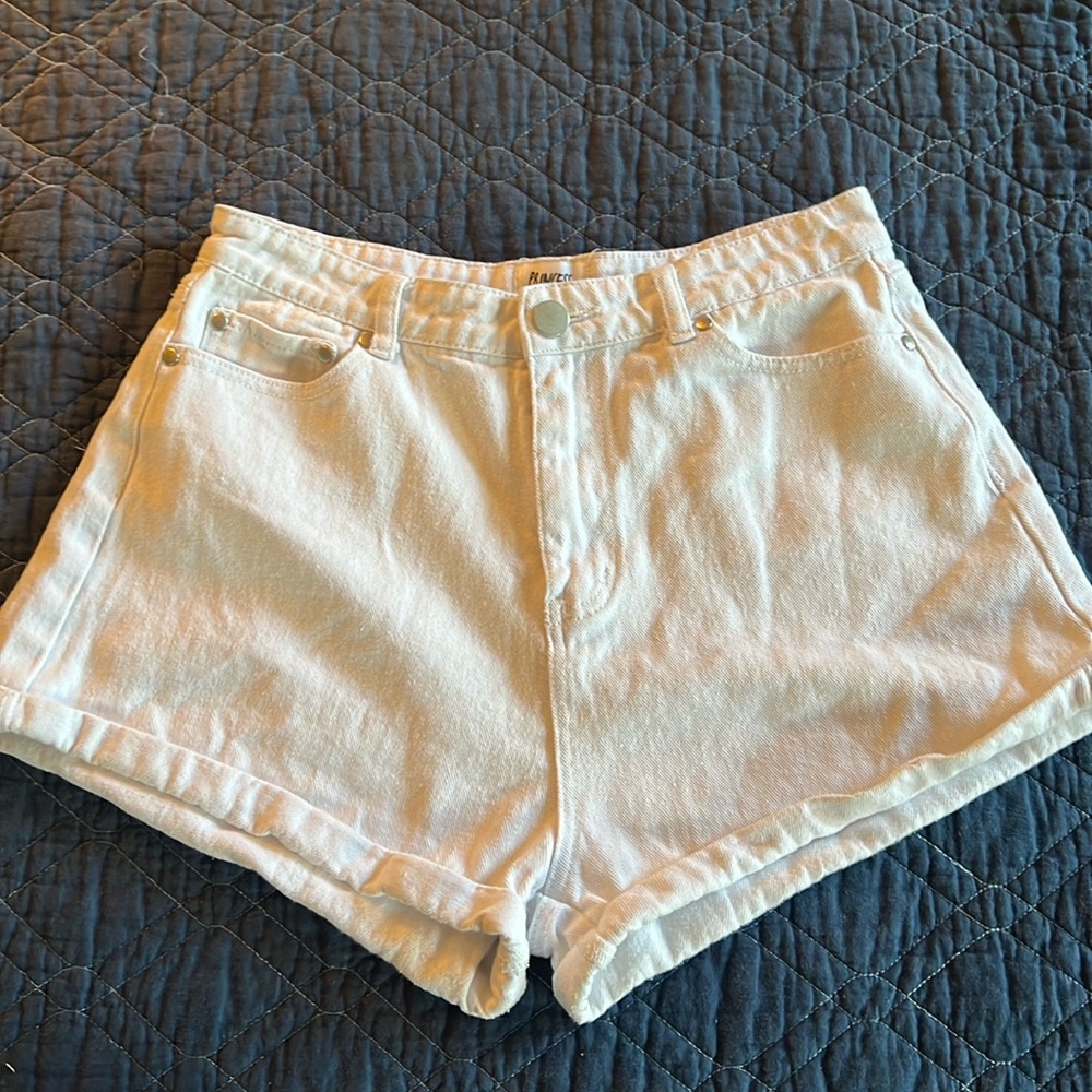 Princess Polly white Jean shorts sz 8